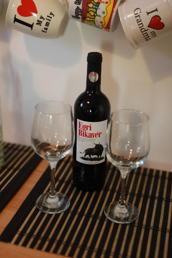 Firpo Apartman Eger Esterno foto