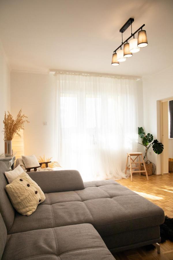 Firpo Apartman Eger Esterno foto